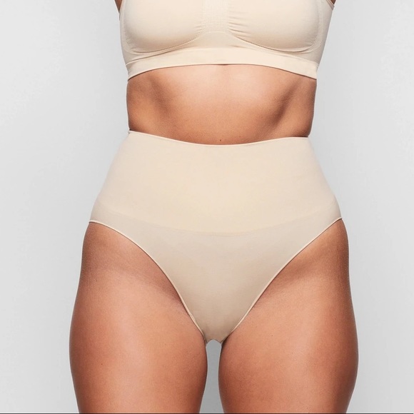 SKIMS CORE CONTROL BRIEF - Picture 1 of 4